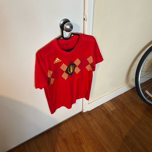 Men’s Belgium Soccer Kit World Cup 2020 - Picture 4 of 4